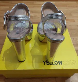 Sandalias tacón Yellow Shop Talla 39