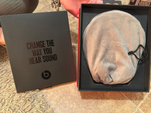 Cascos Beats EP Rojos