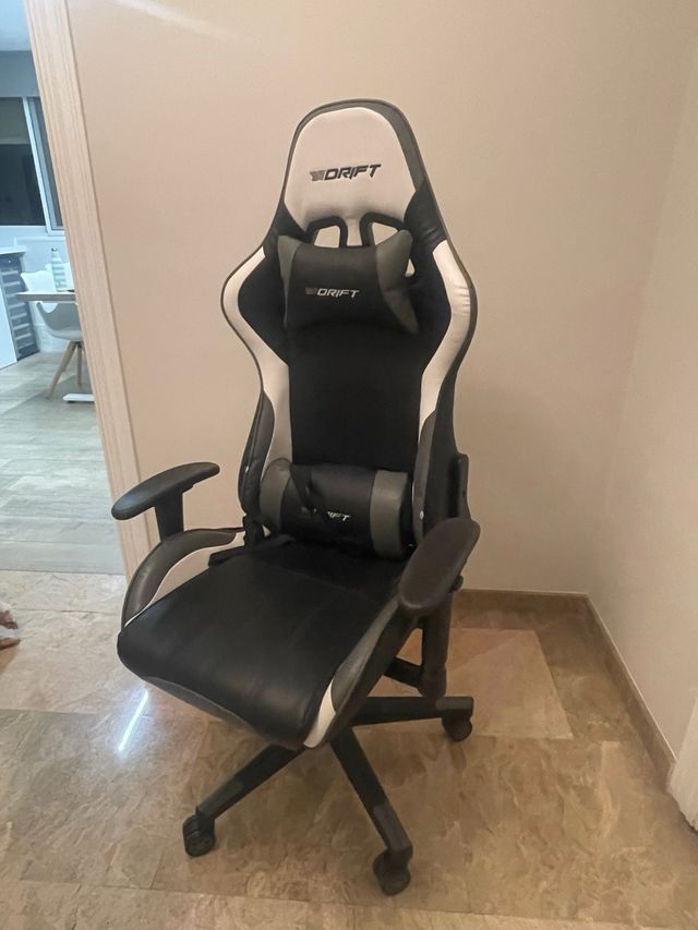 Silla Gaming Drift Negra y Blanca