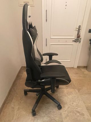 Silla Gaming Drift Negra y Blanca