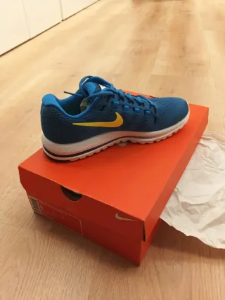 Zapatillas Nike Air Zoom Vomero 12 Talla 41 8