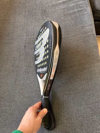 Pala Bullpadel KULT X - Como Nueva