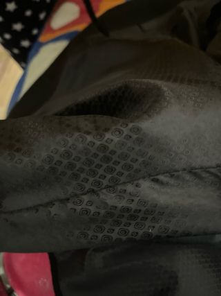 Chaqueta negra con botones