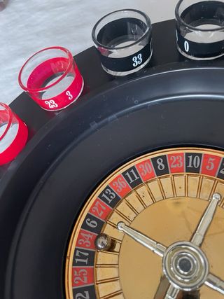 Gioco Roulette da bere con bicchierini