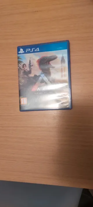 Juego ARK Survival Evolved PS4