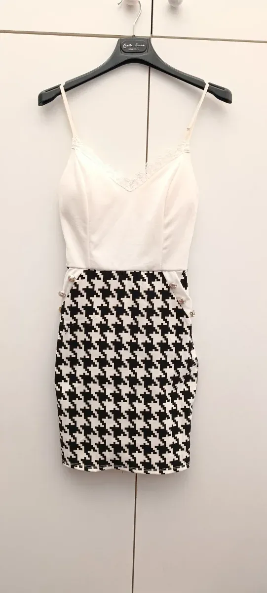 Vestido corto estampado pata de gallo