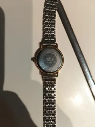 Reloj Lotus Mujer Plata y Blanco