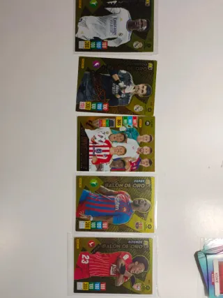 Lote de cromos de fútbol: Raúl, Iniesta, Ramos, He
