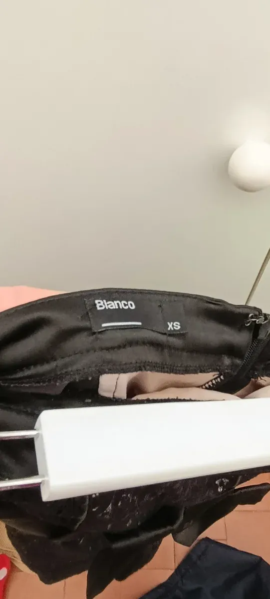 Vestido negro encaje y satén