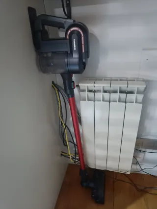 Escoba aspiradora Taurus