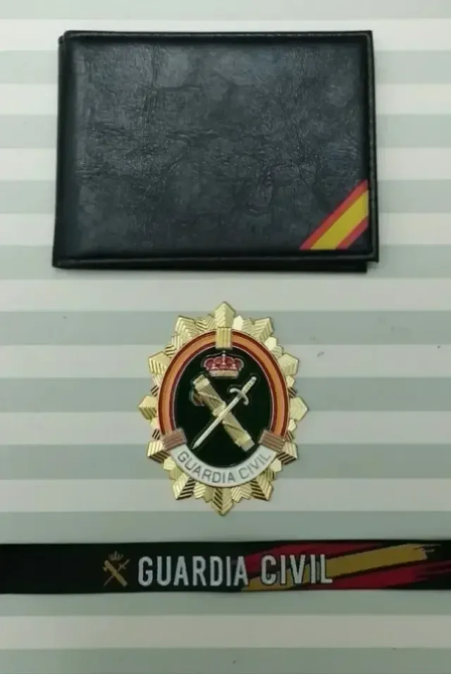 REBAJADO: SET PORTA PLACA G C + REGALO PULSERA