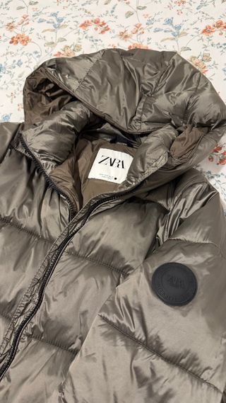 Plumas Zara verde metalizado Talla S