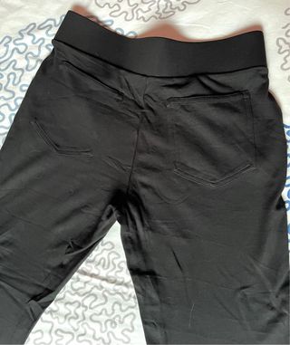 Leggings negros con bolsillos