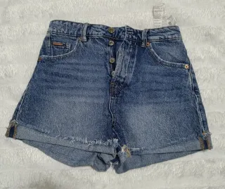 Shorts vaqueros Stradivarius