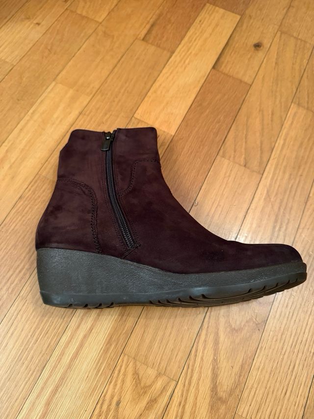 Botas de cano alto marrons Callaghan para mulher