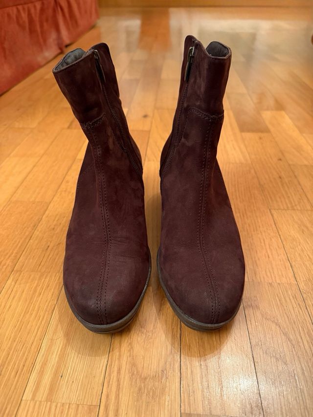 Botas de cano alto marrons Callaghan para mulher