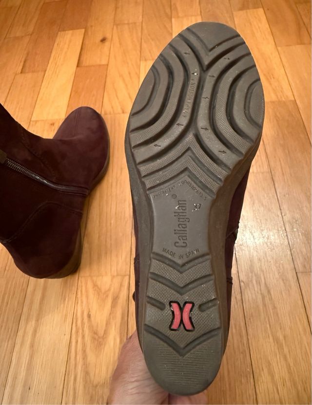 Botas de cano alto marrons Callaghan para mulher