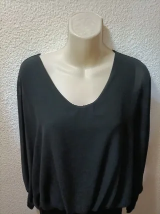 Blusa negra manga larga