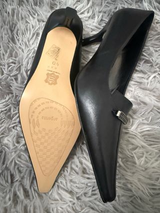 Zapatos de tacón Dos Pasos piel genuina negros