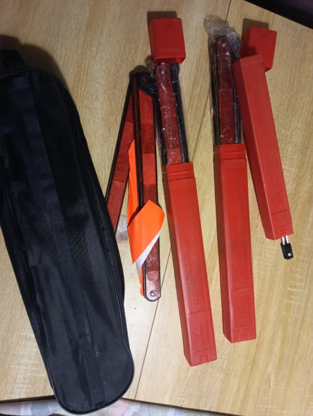 Triángulos de señalización con bolsa