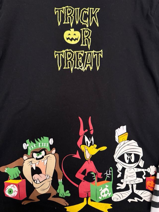 Camiseta Looney Tunes Halloween