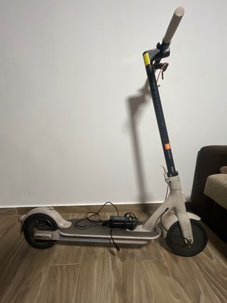 Patinete Xiaomi 3 - Buen Estado