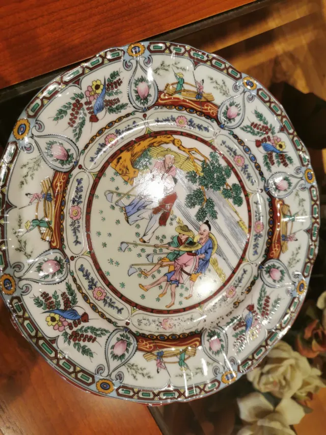 Plato decorativo japonés