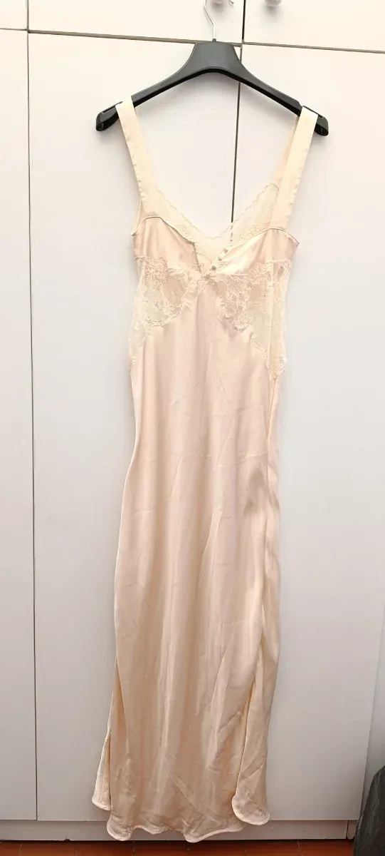 Camisón largo encaje beige