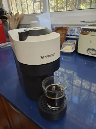 Macchina da caffè Nespresso VERTUO POP