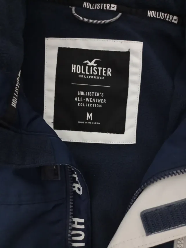 Chaqueta Hollister Azul y Blanca Con Capucha