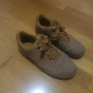 Zapatillas Nike Marrones