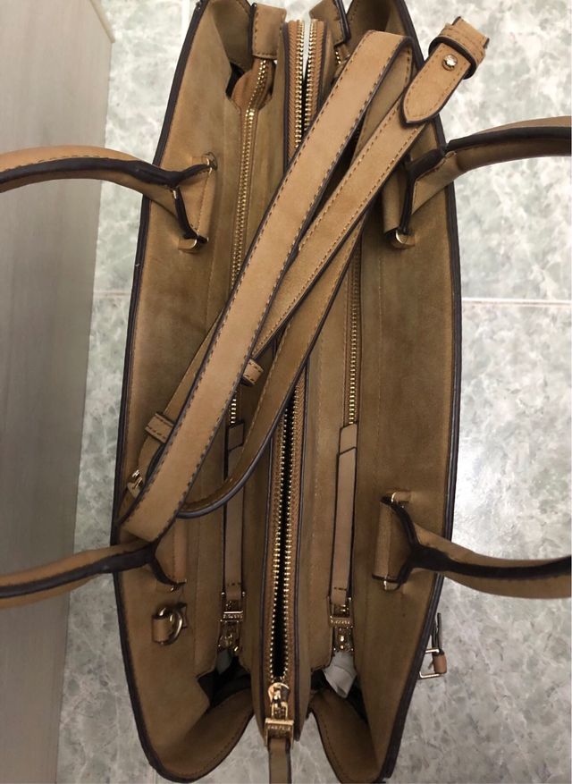 Bolso grande beige y marrón