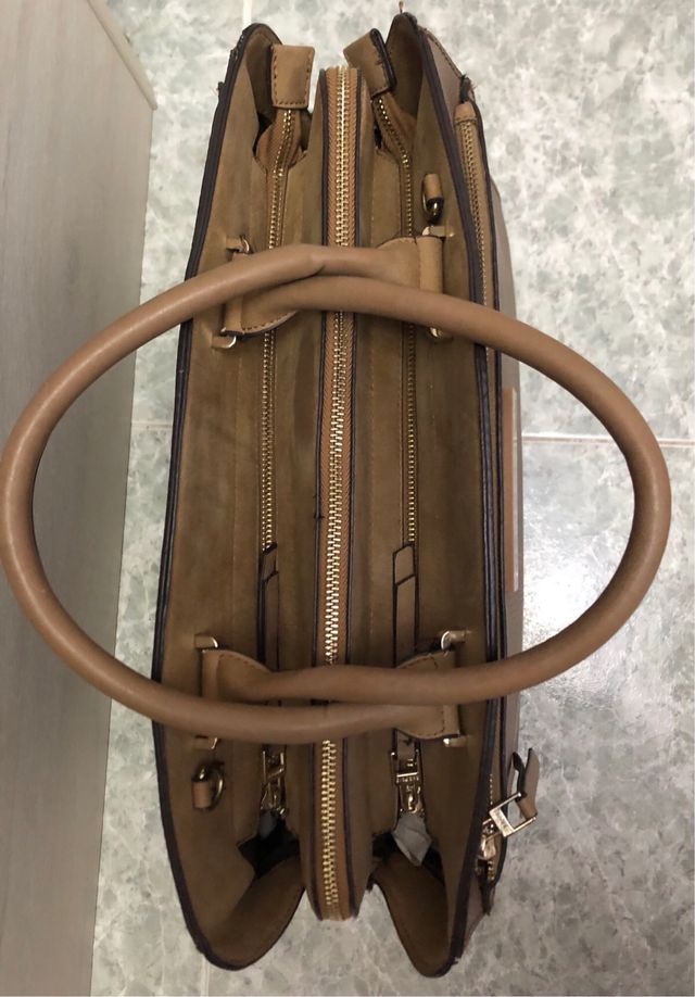 Bolso grande beige y marrón