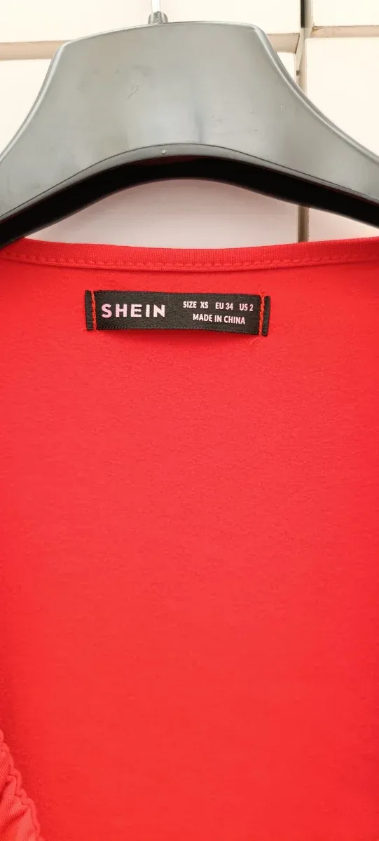 Vestido SHEIN Rojo Talla XS