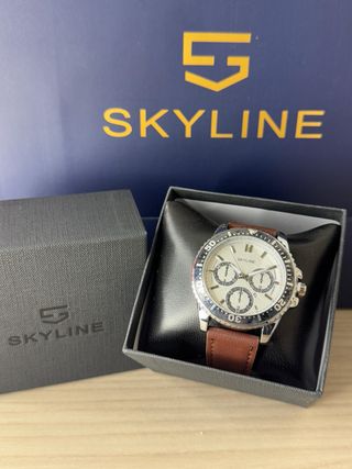 Reloj Skyline Marrón y Plateado