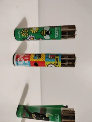 Pack 46 • 4 Accendini Clipper Assortiti