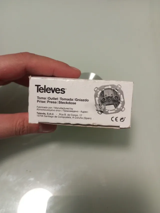 Toma TV terminal Televés