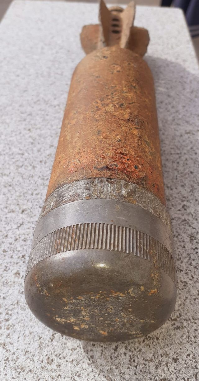 Mortaio inglese 2 pollici WW2 da scavo inerte