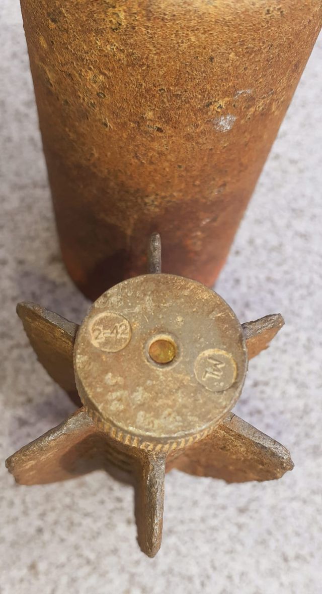 Mortaio inglese 2 pollici WW2 da scavo inerte