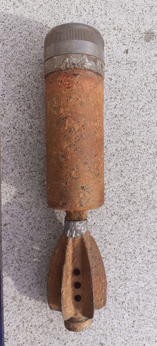 Mortaio inglese 2 pollici WW2 da scavo inerte