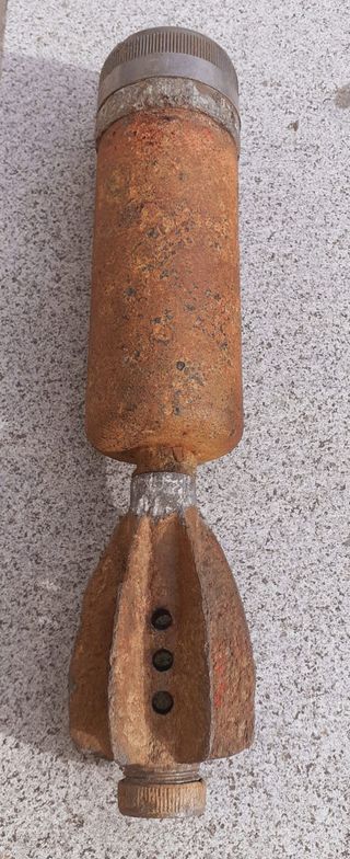 Mortaio inglese 2 pollici WW2 da scavo inerte