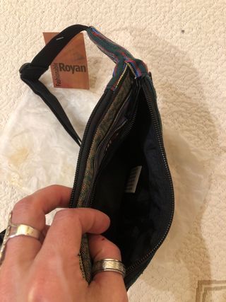 Riñonera  nueva multicolor con estampado étnico