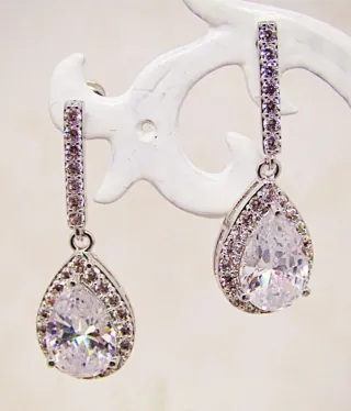 Pendientes lágrima de circonitas oro rosa o plata