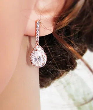 Pendientes lágrima de circonitas oro rosa o plata