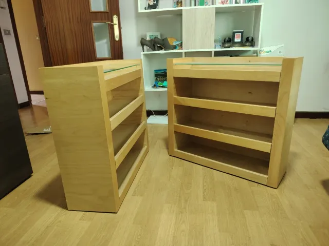 Comodini in legno rovere con 3 vani e vetro