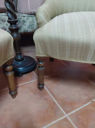 Butaca antigua/sillón vintage tela y madera
