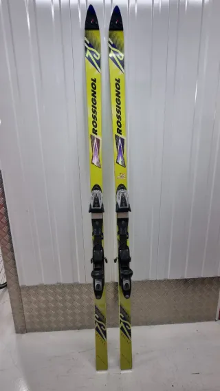 Esquís de nieve Rossignol 7S Kevlar con fijaciones