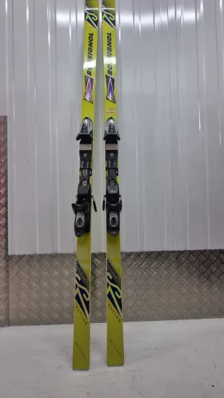 Esquís de nieve Rossignol 7S Kevlar con fijaciones