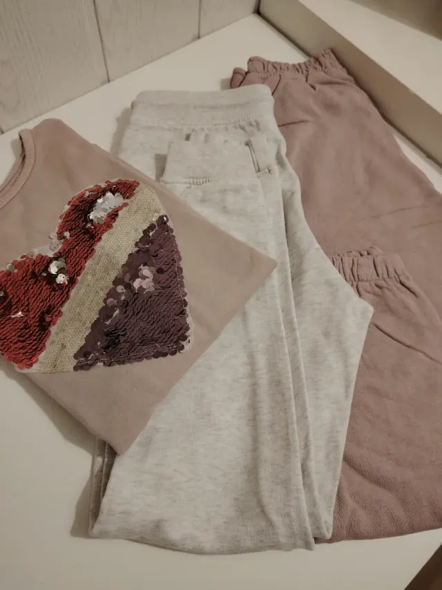 Pack sudadera y 2 pantalones chándal T10