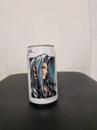 Lata Refresco Final Fantasy VII Cloud
